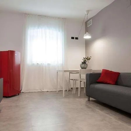 Iron Hotel Bari