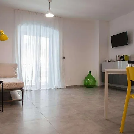 Moderno Hotel *